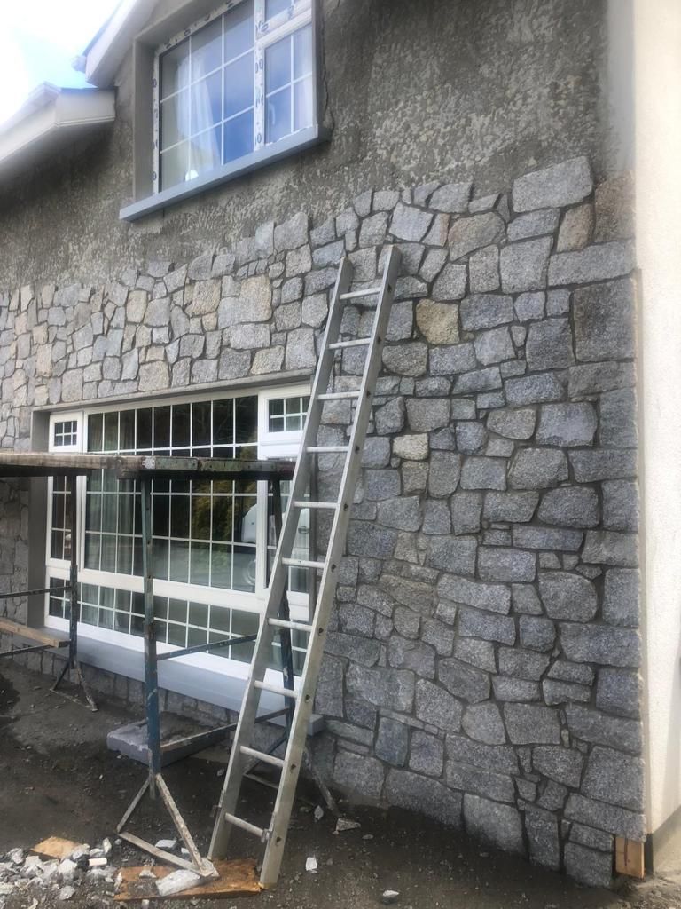 Random grey granite thin wall cladding with mixed colours and tones