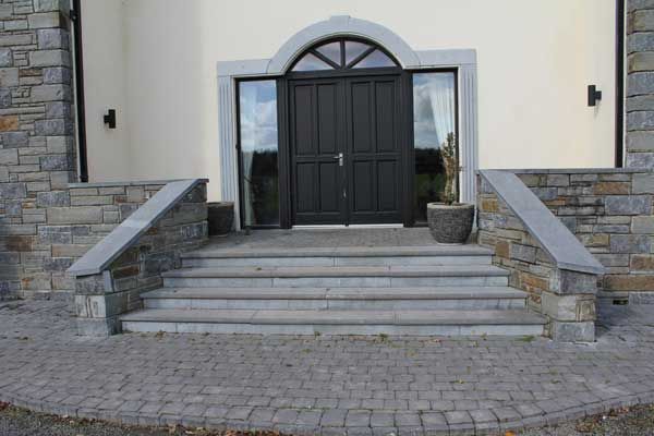 Tumbled limestone cobble with bull nosed limestone steps