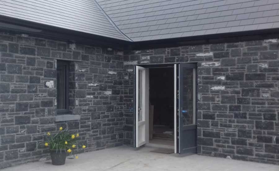 Modular Kilkenny limestone