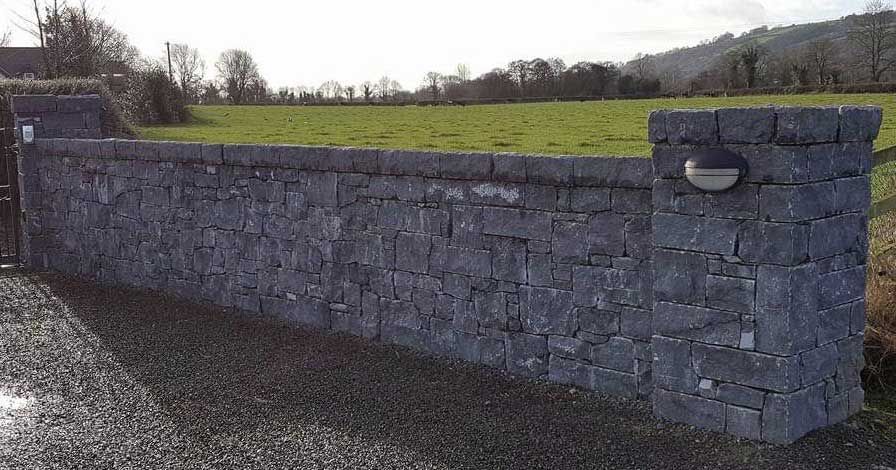 Kilkenny blue limestone with dressed traditional soldier coursing